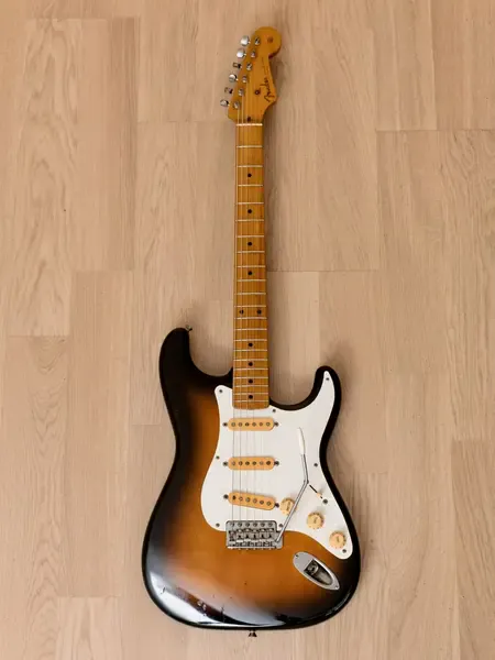 Электрогитара Fender Stratocaster '57 Vintage Reissue ST57-500 SSS Sunburst w/gigbag Japan 1990