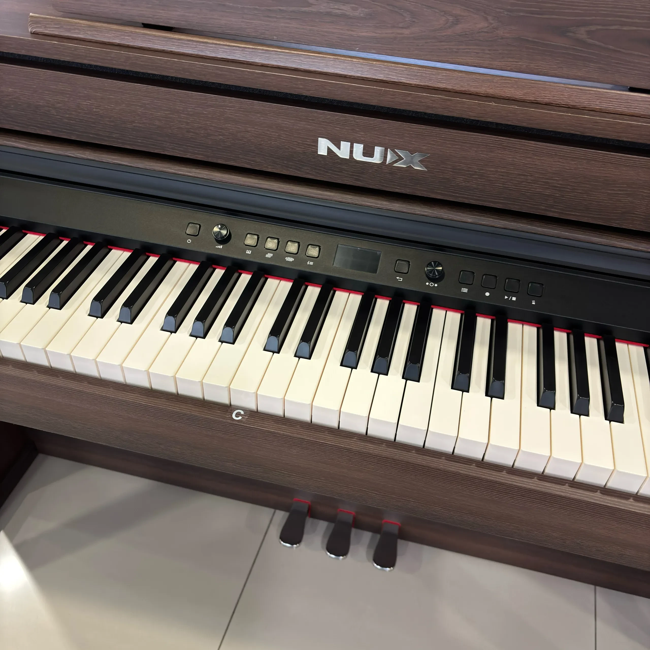 Изображение №4