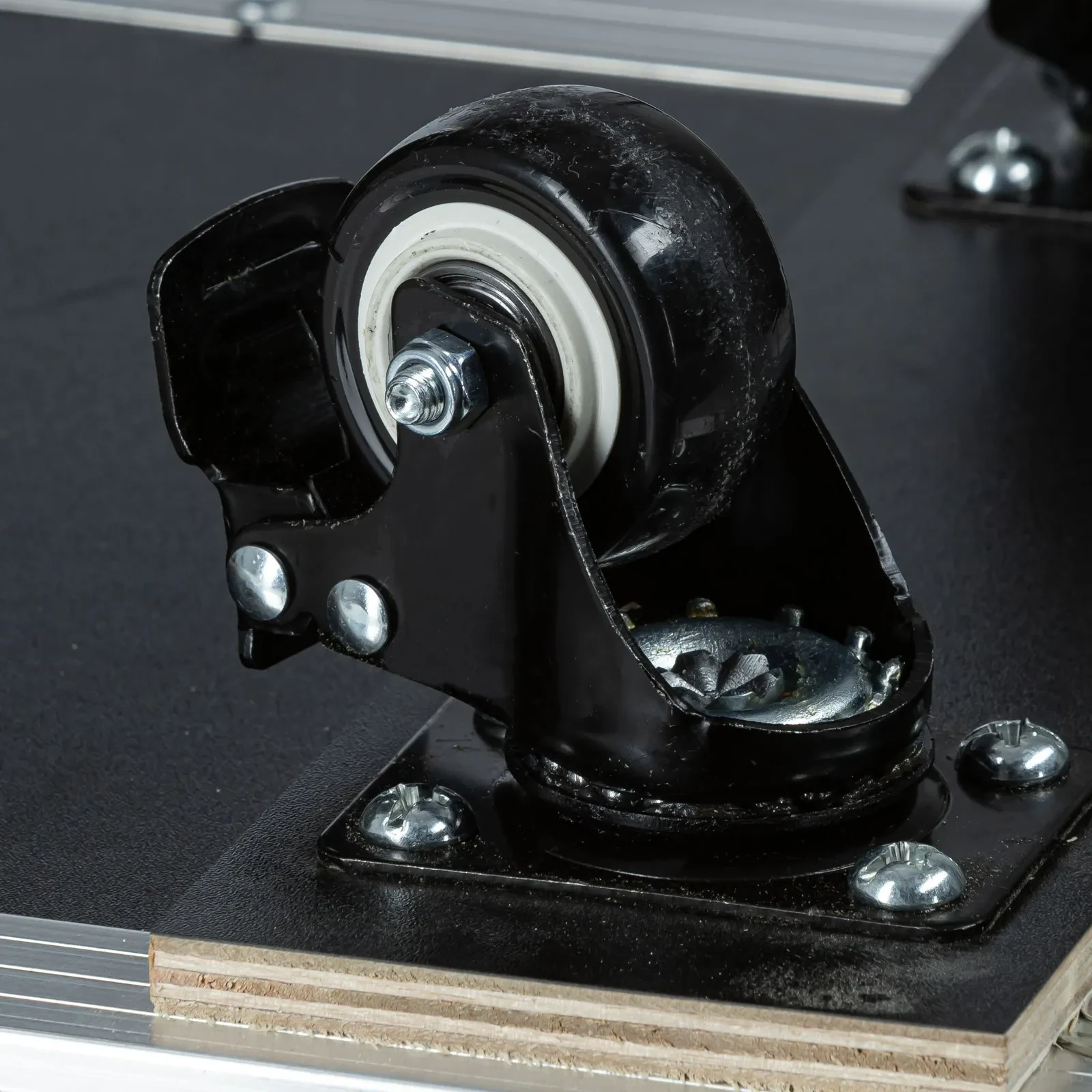 Изображение №6