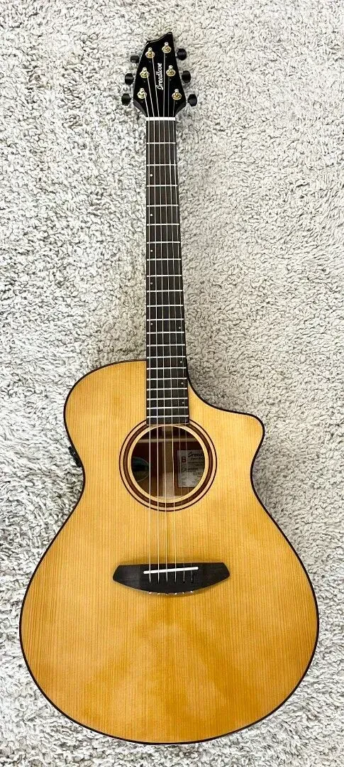 Электроакустическая гитара Breedlove Performer Pro Thinline CE Aged Toner с кейсом
