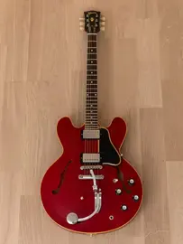 Электрогитара полуакустическая Gibson Custom Shop ES-335 Jerry Kennedy Pretty Woman 1961 Aged Faded Cherry w/case USA 2020