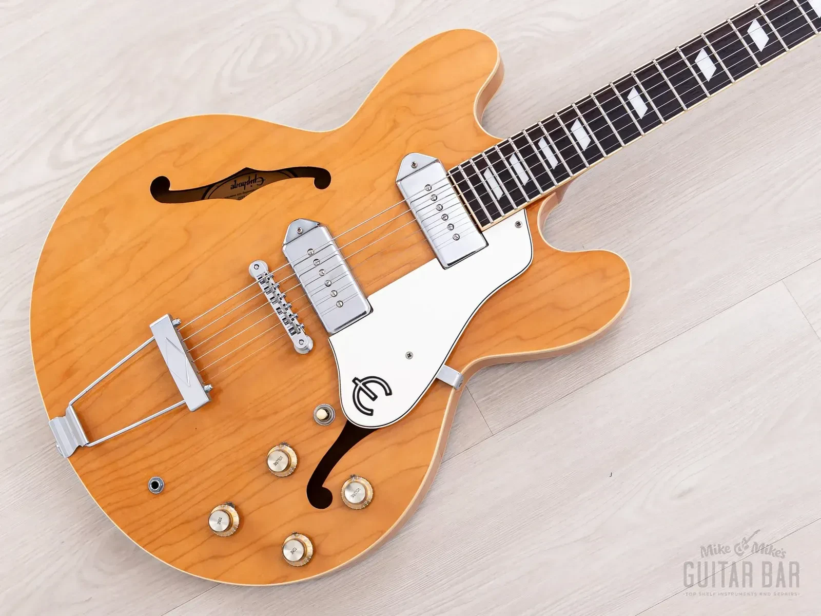 2001 Epiphone Casino Hollowbody Guitar w/ 1 11/16" Nut & Case, Peerless