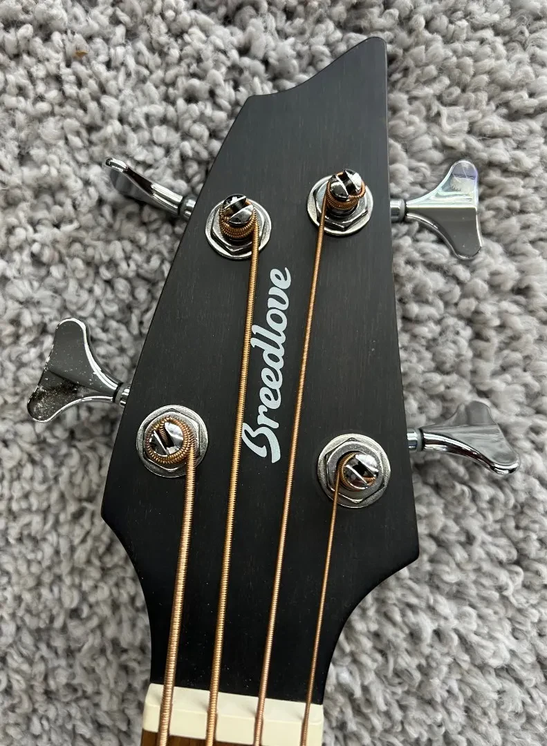 Б/У Электроакустическая бас-гитара Breedlove ECO Discovery S Concert Edgeburst CE