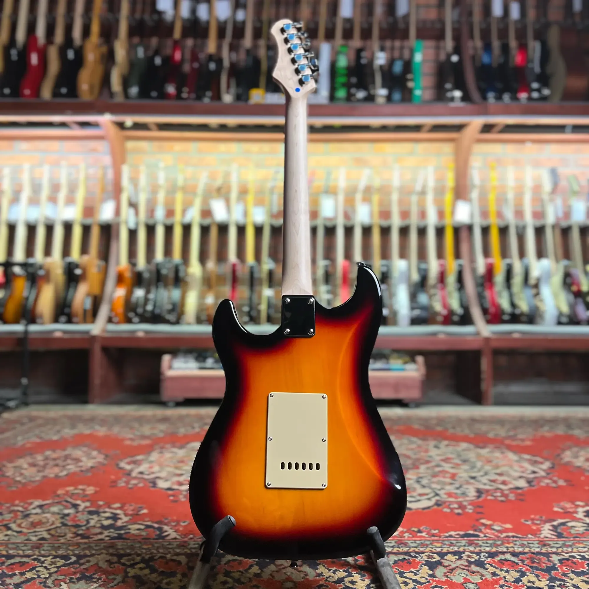 Изображение №4