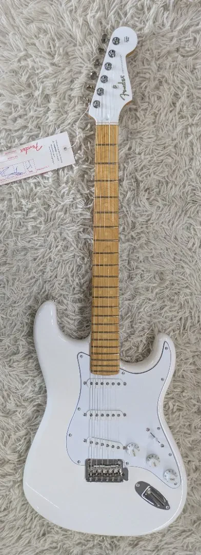 Fender Limited Edition Player II Stratocaster®, Maple Fingerboard, Polar White