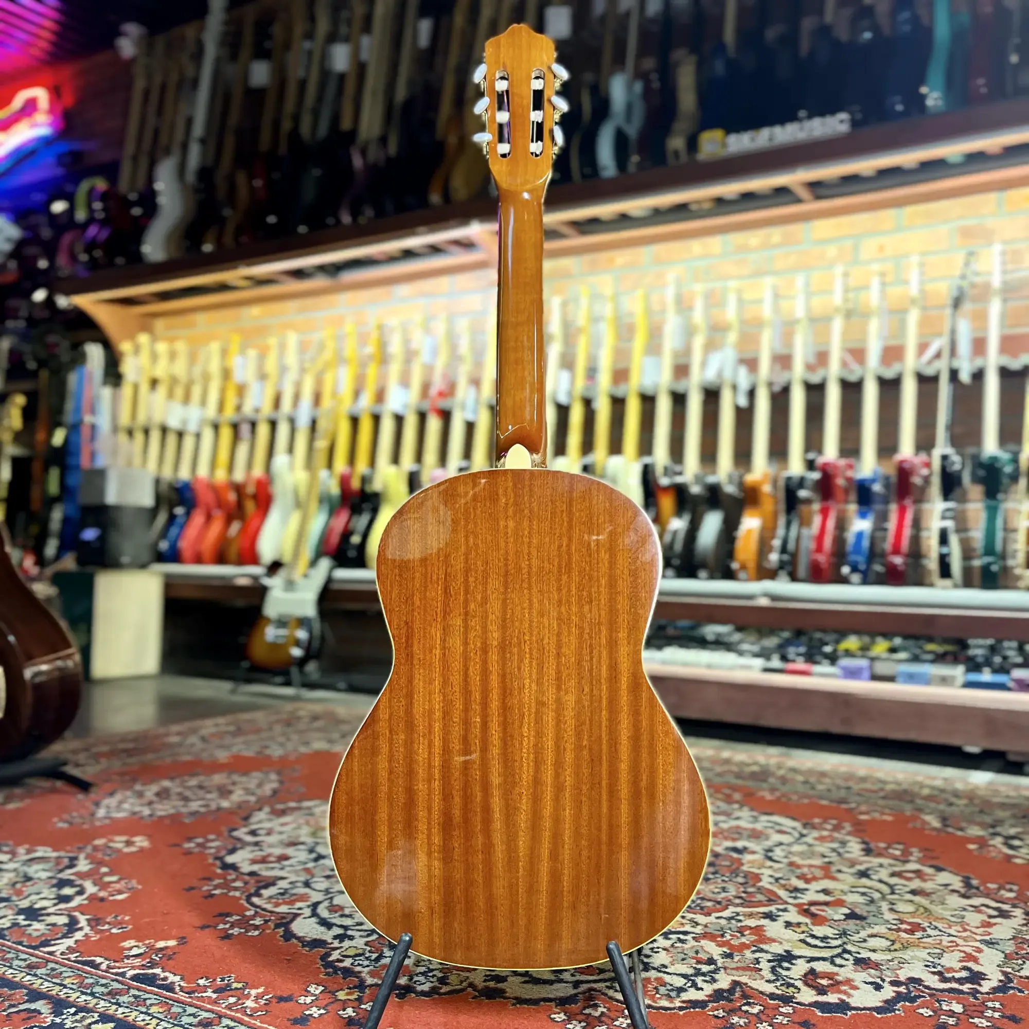 Изображение №5