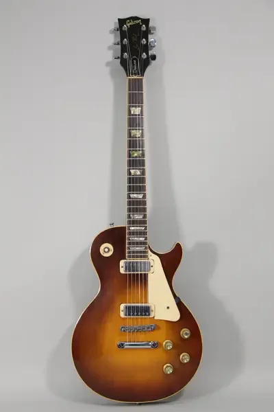 Электрогитара Gibson Les Paul Deluxe Sunburst w/case USA 1975