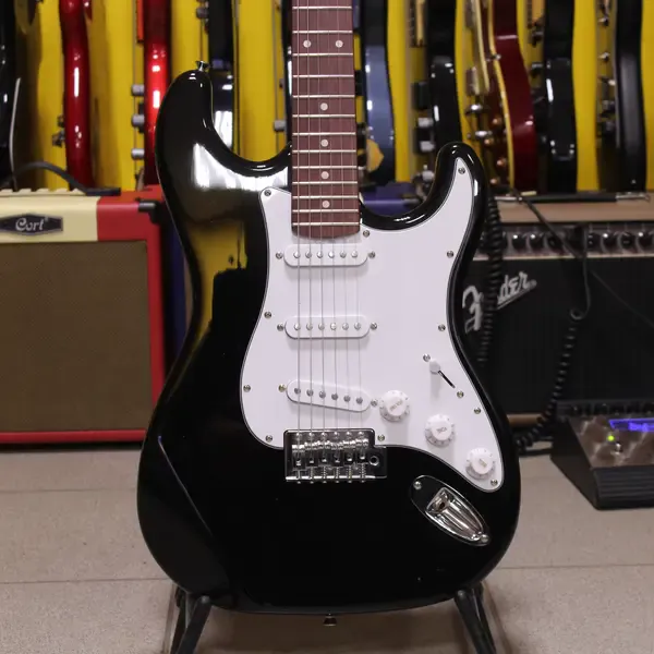Электрогитара Harley Benton ST-20 BK SSS Black China 2010s