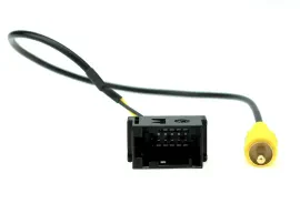 Connects2Vision CAM-FD1-RT Rückfahrkamera-Adapter für Ford Everst Ranger