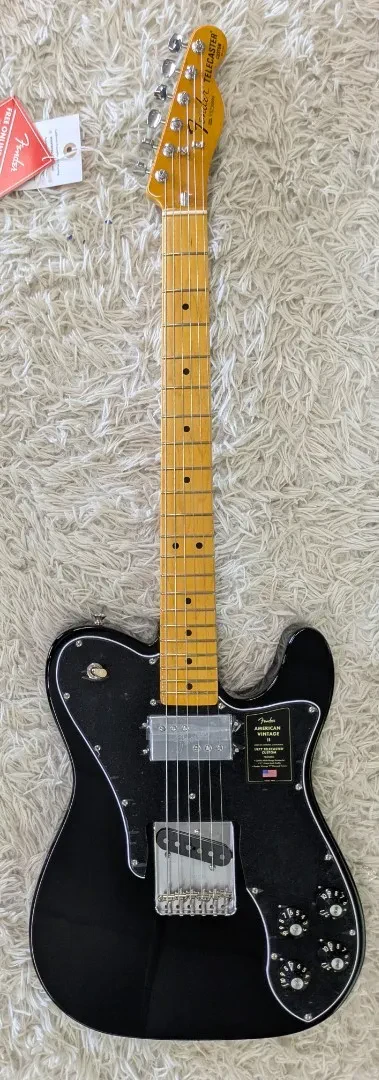 Fender American Vintage II 1977 Telecaster Custom, Maple Fretboard, Black w/Case
