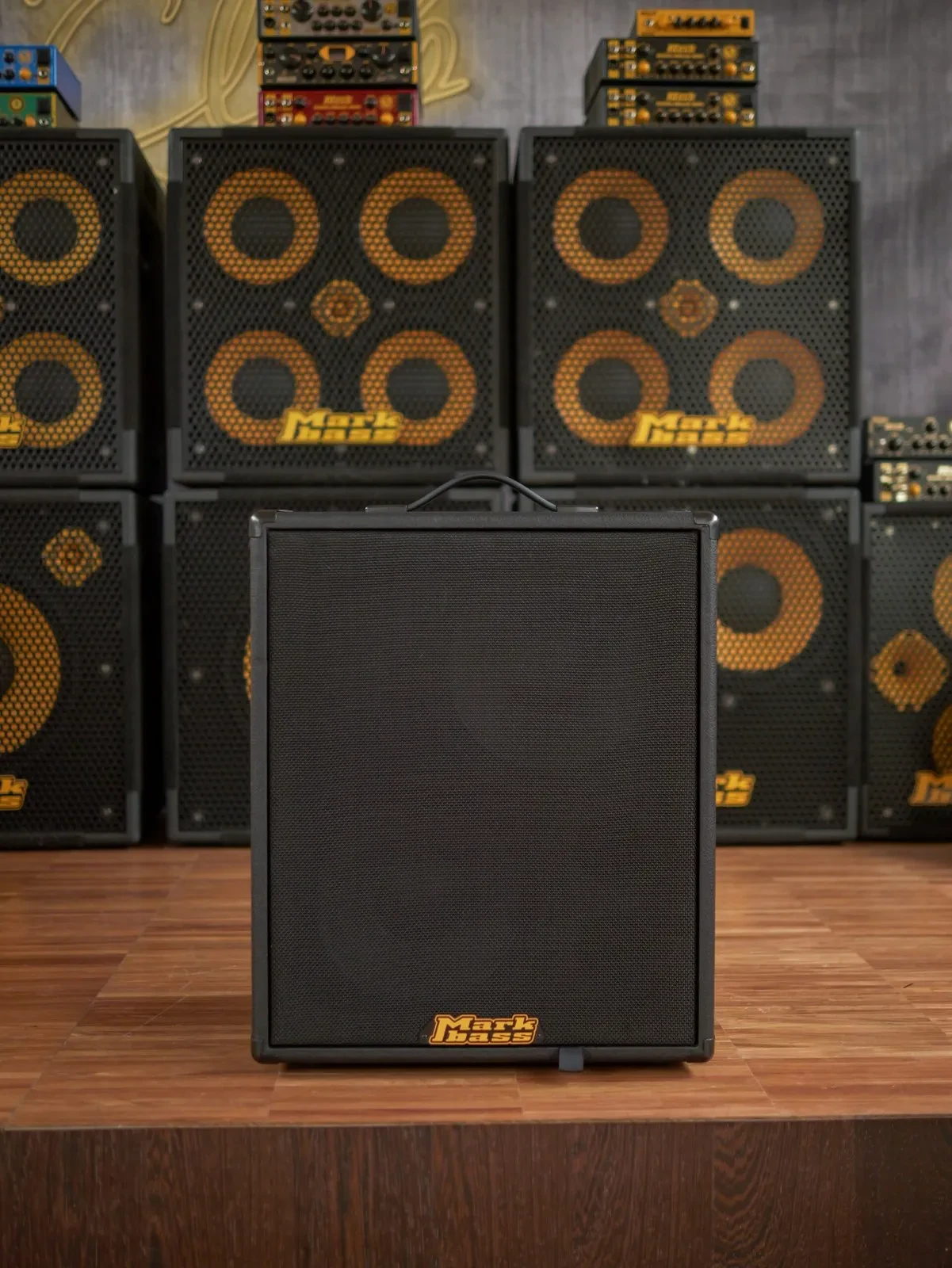 Изображение №6