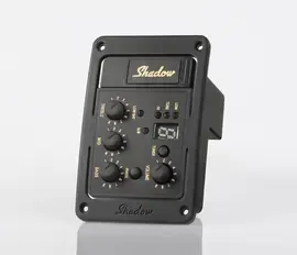 Звукосниматель для акустической гитары Shadow SH4000, врезной с тюнером, предусилителем и эквалайзером