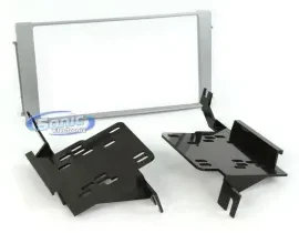 Metra 95-7325S Silver Double DIN Installation Kit for 2007-12 Hyundai Santa Fe