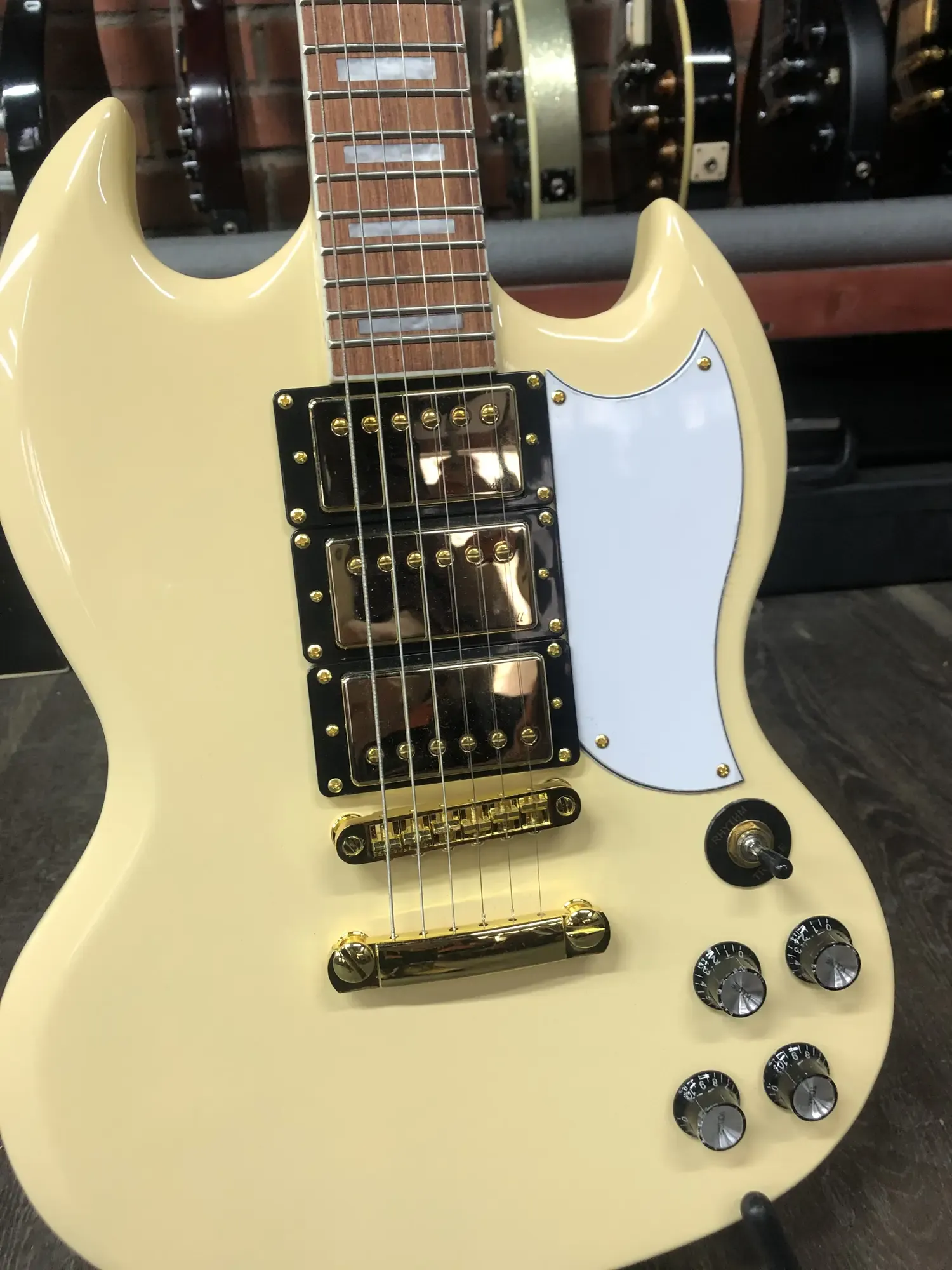 Изображение №4