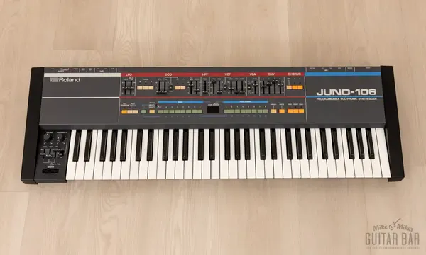 Синтезатор аналоговый Roland Juno-106 Black w/case Japan 1980s