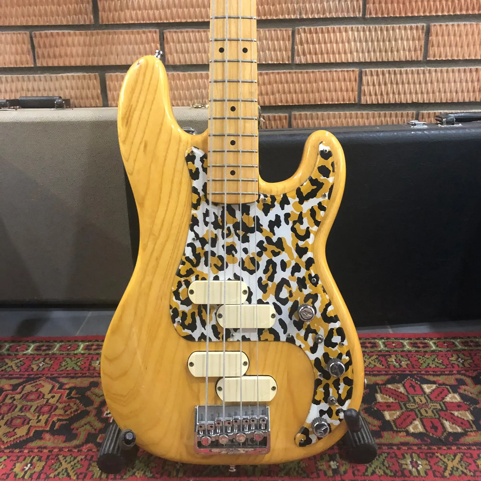 Бас-гитара Fender Precision Elite II Natural USA 1983s w/case