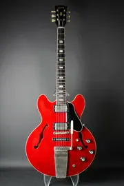 Электрогитара полуакустическая Gibson ES-335 TDC Vibrola Cherry w/case USA 1964