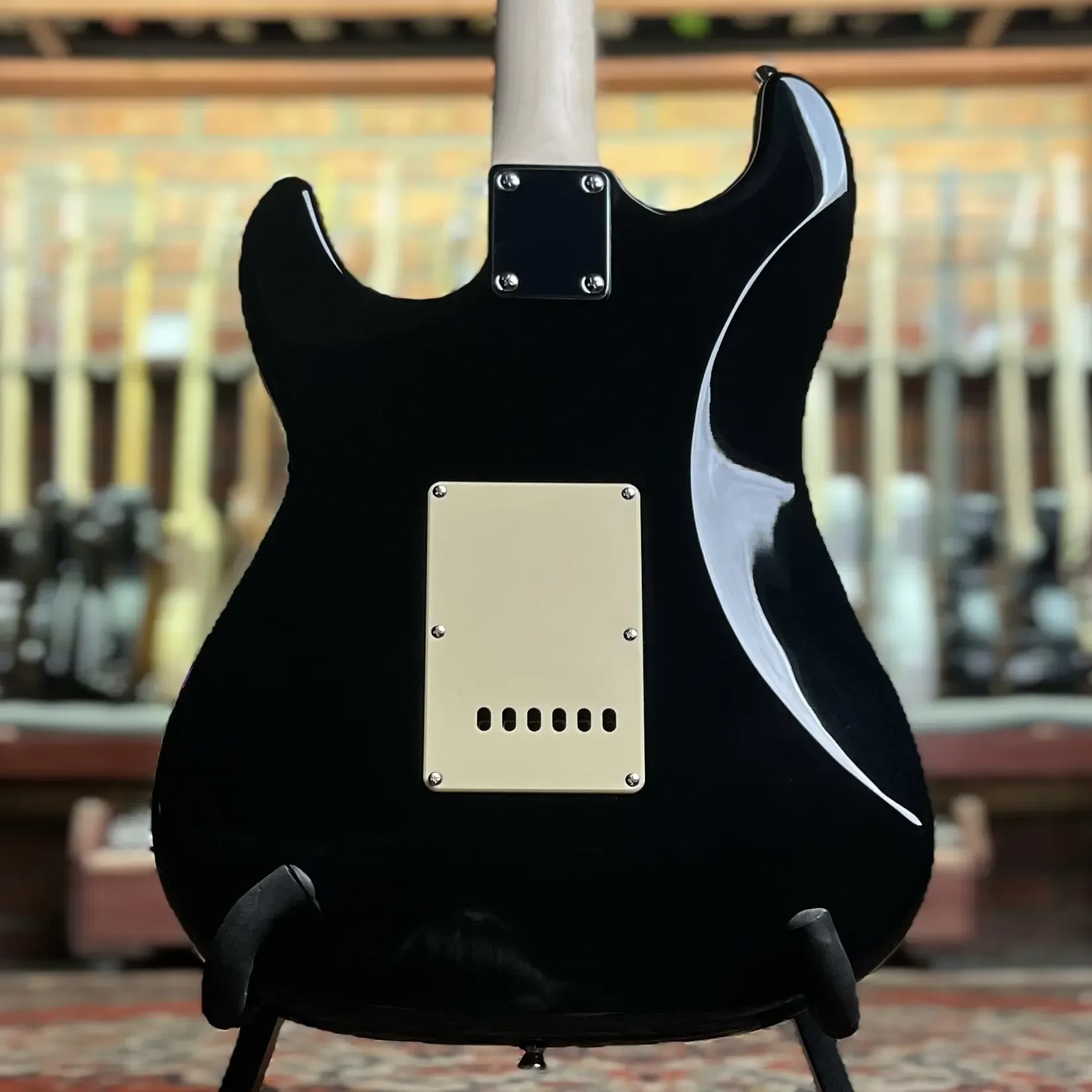 Изображение №5