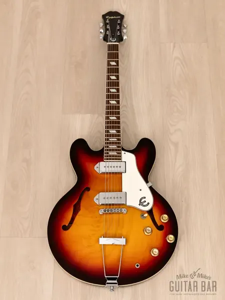 Электрогитара полуакустическая Epiphone Casino Hollowbody Guitar Sunburst, Near-Mint w/ 1 11/16" Nut, Case  2000