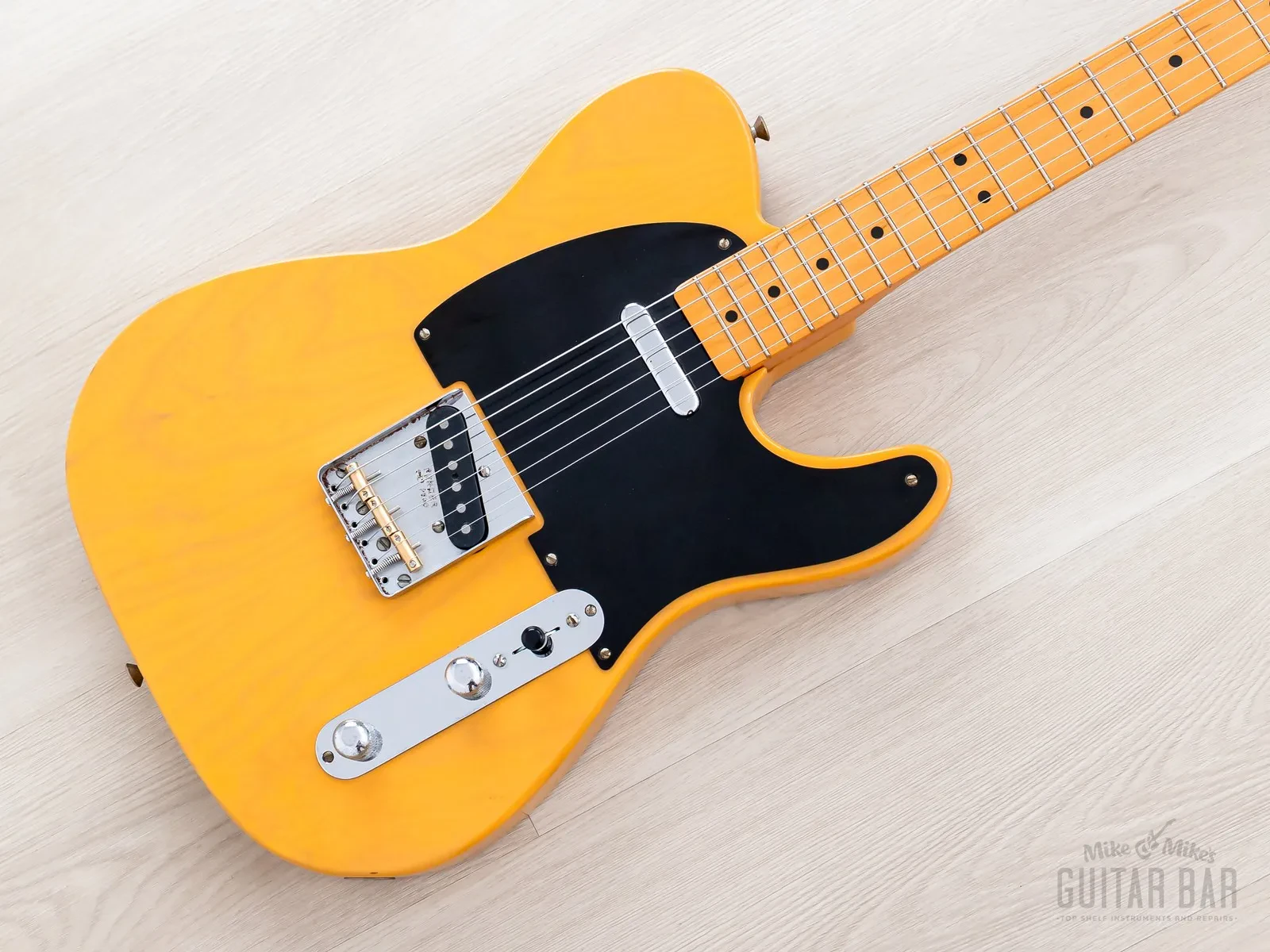 1993 Fender American Vintage '52 Telecaster, Near-Mint w/ Tweed Case