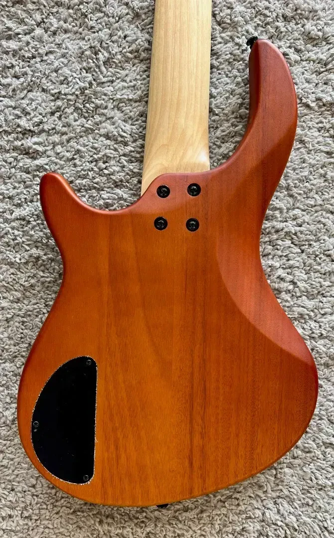 Изображение №6