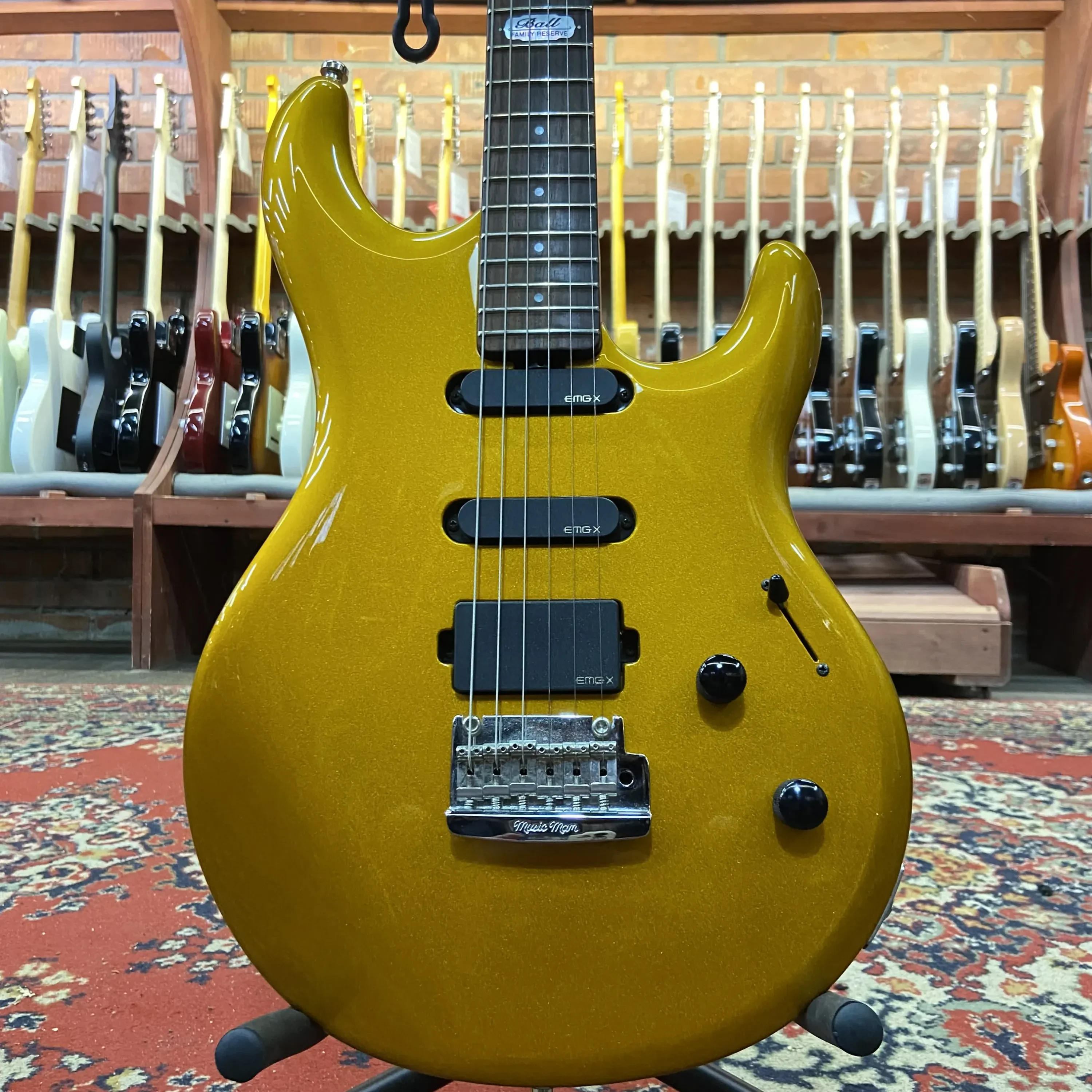Электрогитара Music Man Luke True Gold BFR USA 2011 W/Case
