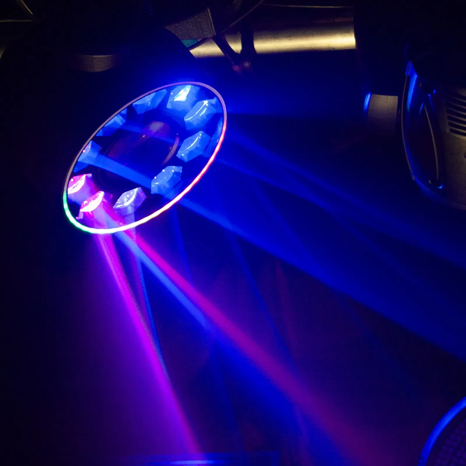 Изображение №6