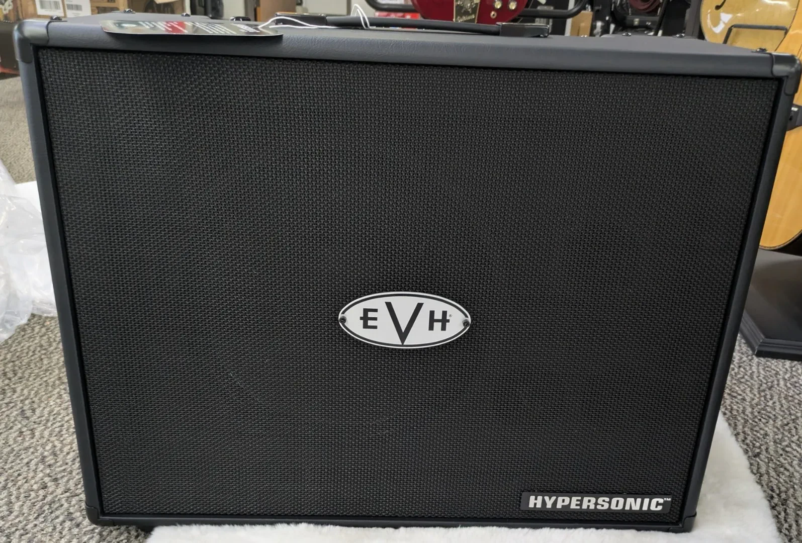 Б/У Активная акустическая система для гитары EVH Hypersonic FR-12 12" черный