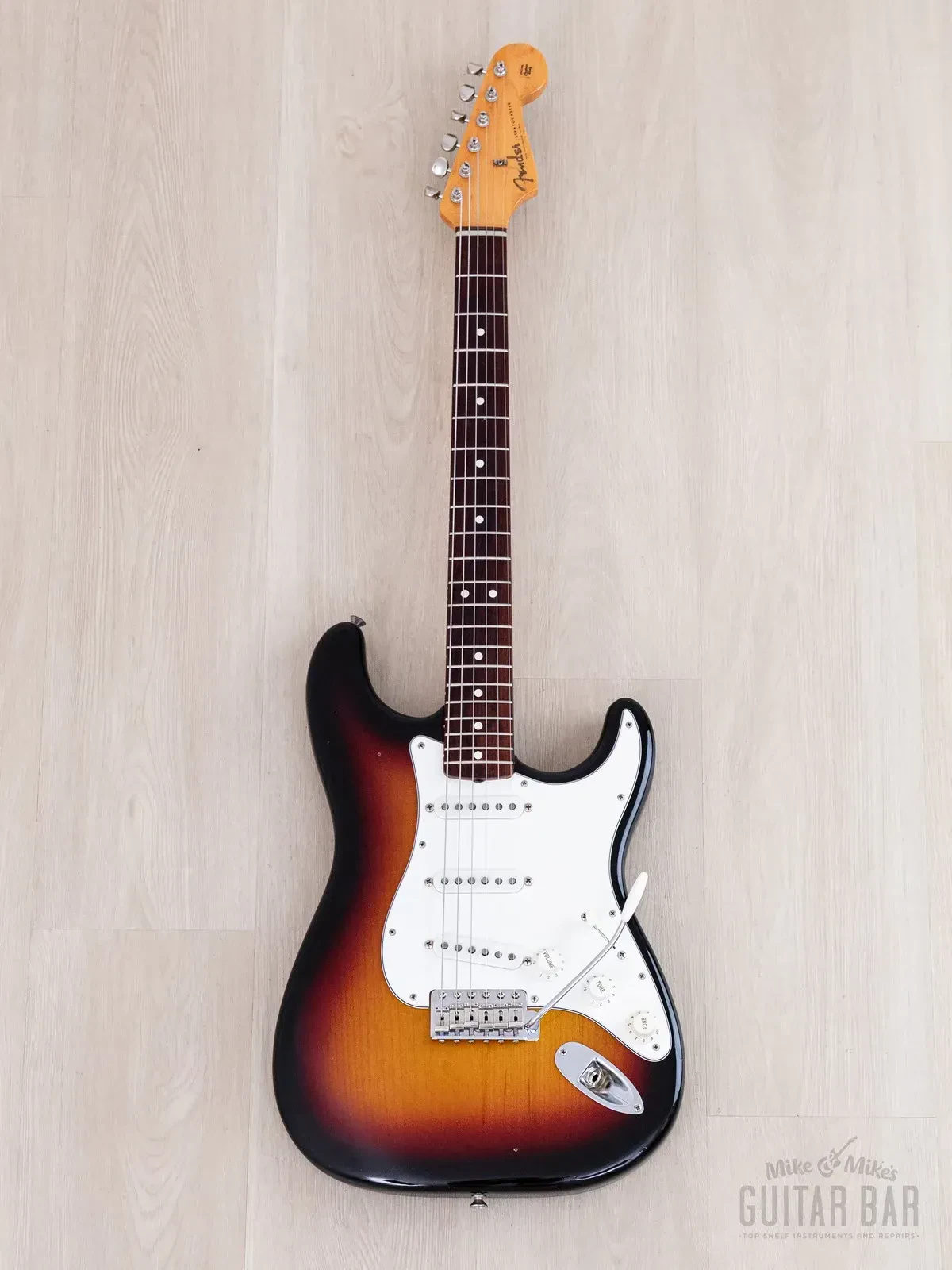 Электрогитара Fender American Vintage 1962 Stratocaster SSS Sunburst w/case USA 1987