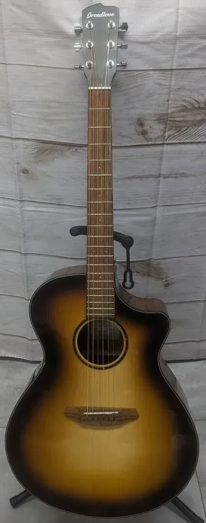 Электроакустическая гитара Breedlove Discovery S CE Edgeburst