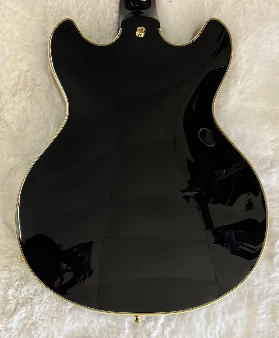 Изображение №6