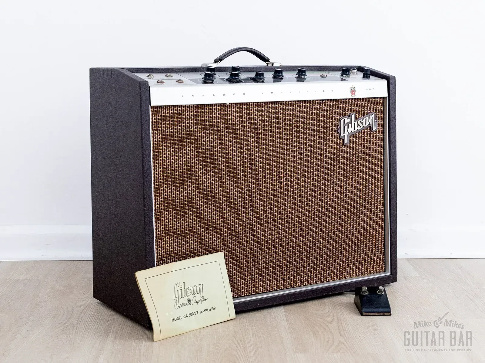 1963 Gibson GA-30 RVT Invader 25 Watt Vintage Tube Amp w/ Jensen P10R + C12R
