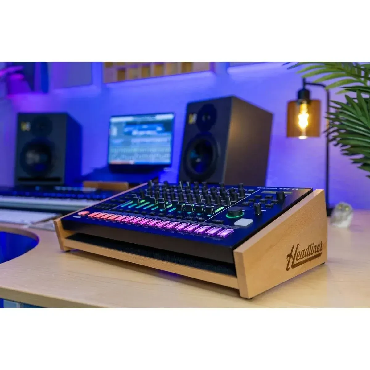 Изображение №8