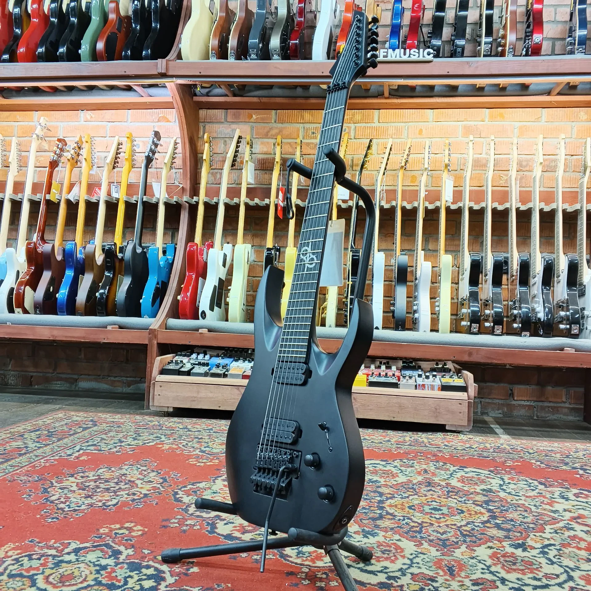 Изображение №6