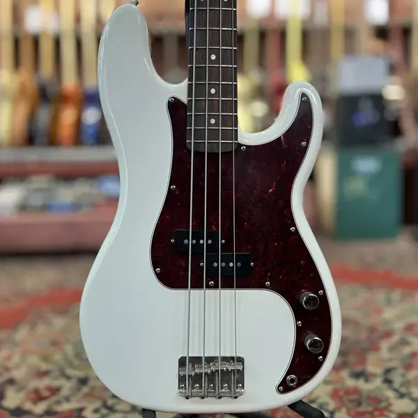 Бас-гитара Fender Squier Classic Vibe '60s Precision Bass P-P Olympic White China 2010's