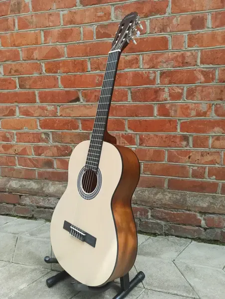 Классическая гитара  J.Karlsson CF-1