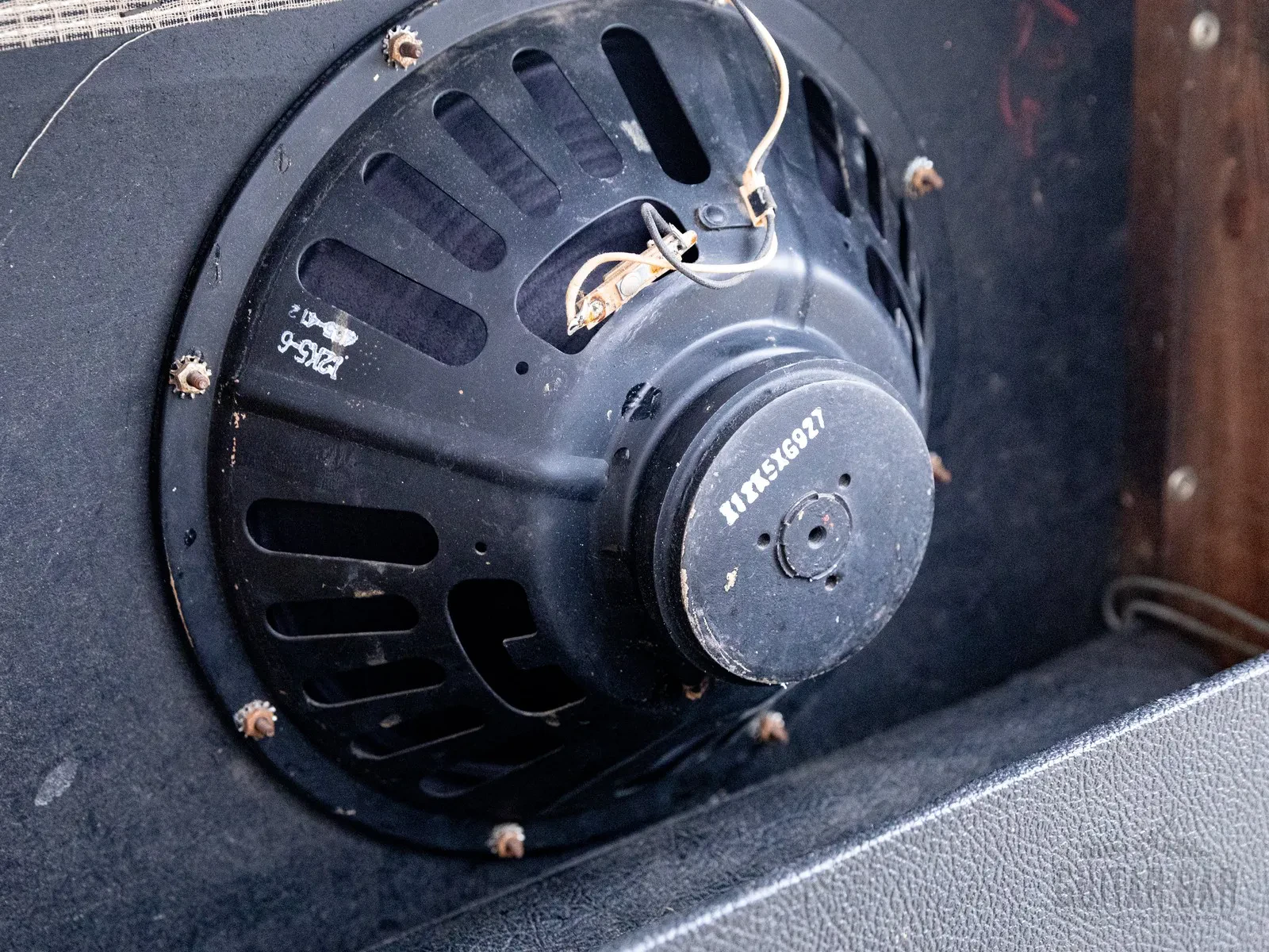 Изображение №8