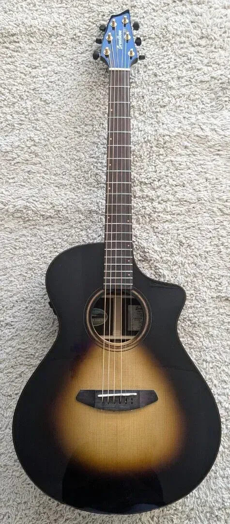 Breedlove Performer Pro Concert CE Acoustic Electric Guitar, Tobacco Burst