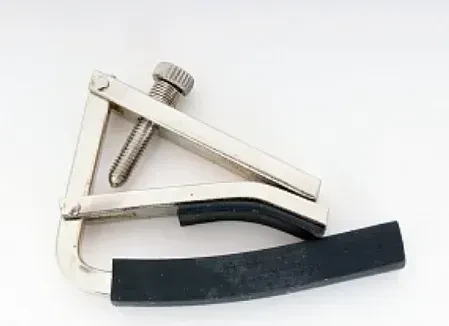 Каподастр Dadi GP005