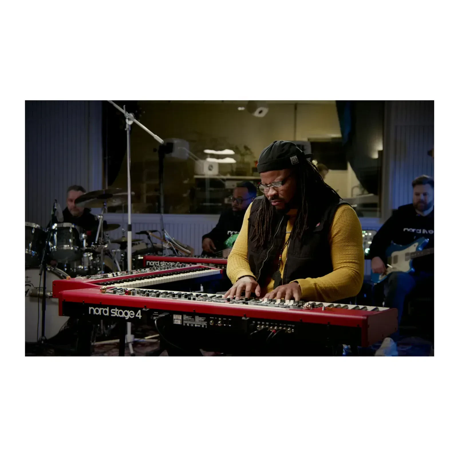 Изображение №7