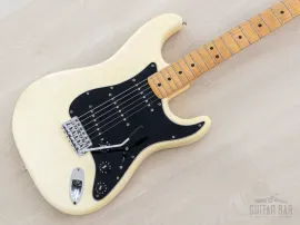 Б/У Электрогитара Fender Stratocaster 1982 белый с кейсом