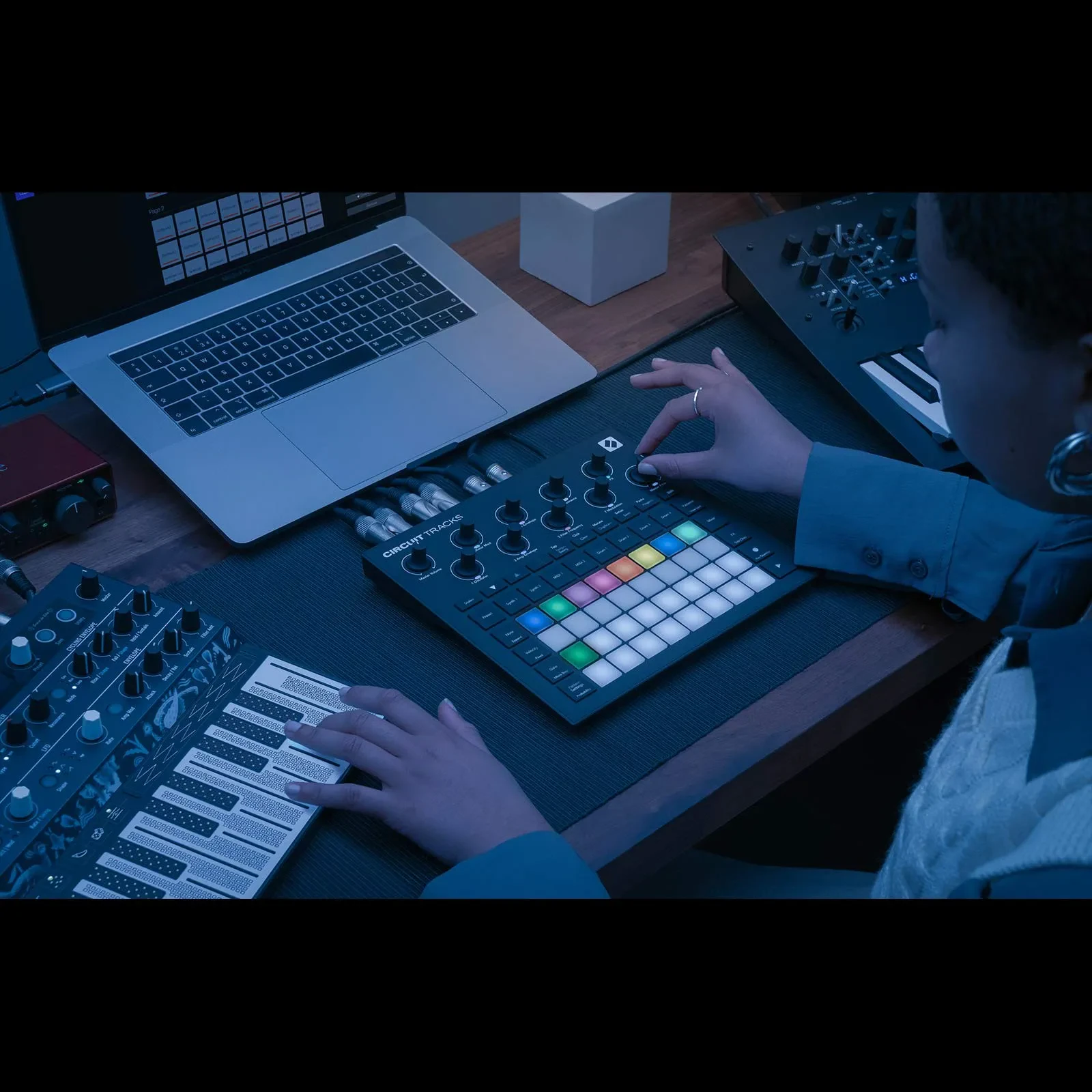 Изображение №10