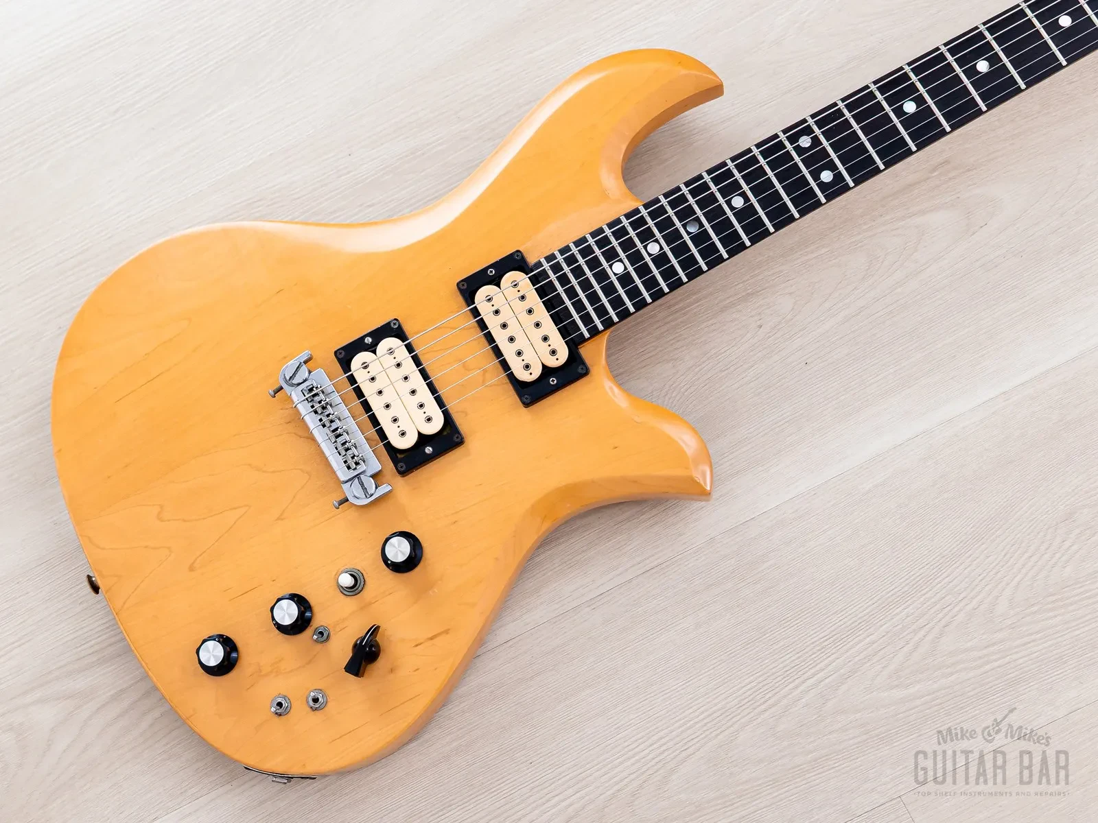 Б/У электрогитара Aria EG-1400 Eagle, 1980, сквозной гриф, с кейсом