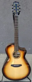 Электроакустическая гитара Breedlove Artista Pro Series Concerto CE Burnt Amber с кейсом