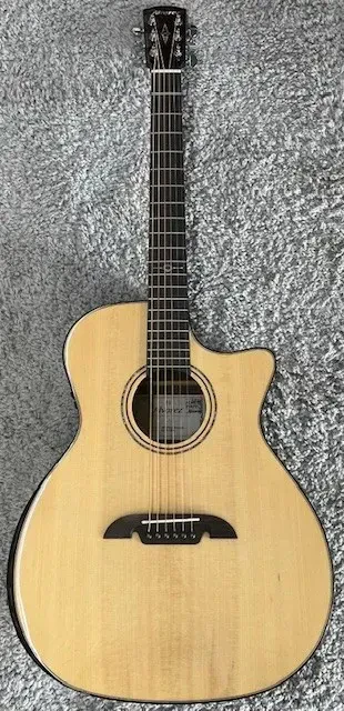 Электроакустическая гитара Alvarez AEG70ce Artist Elite Grand Auditorium Natural