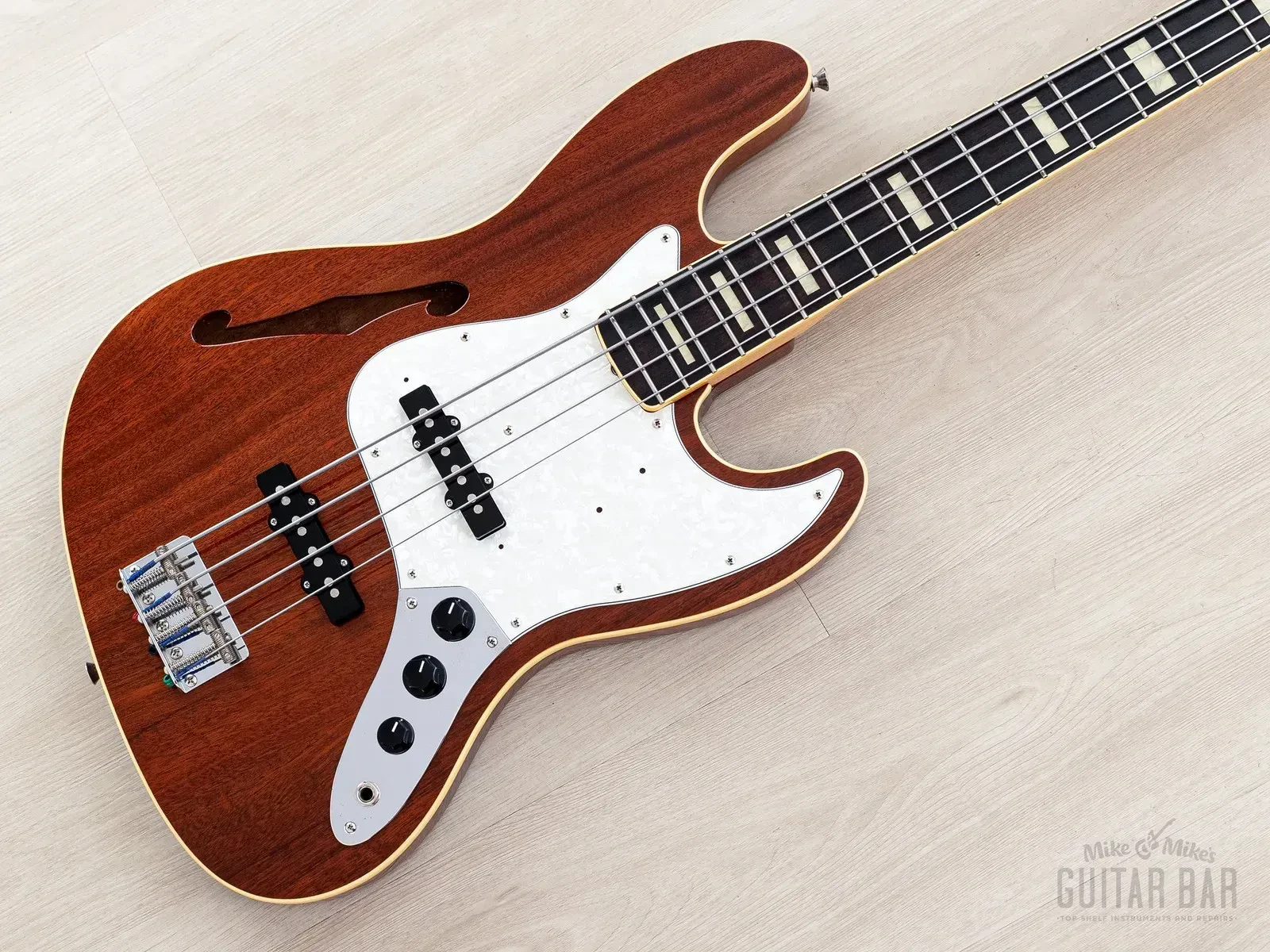 Б/У Бас-гитара полуакустическая Fender Jazz Bass JB/HO махагон, блоки и окантовка грифа, Япония