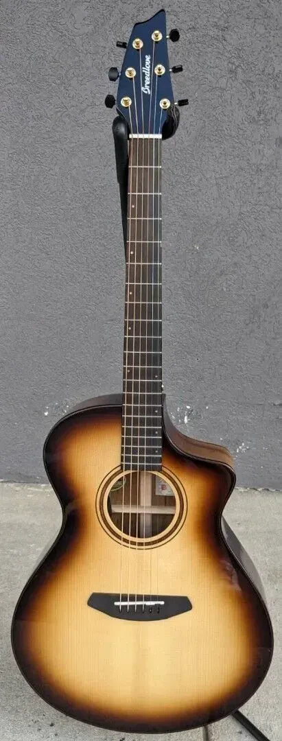 Электроакустическая гитара Breedlove Artista Pro Concert CE Burnt Amber