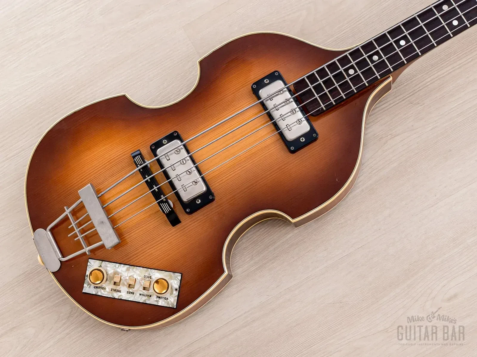Б/У бас-гитара Hofner 500/1 Violin Bass 1978, '60s-Spec, Staple Pickups