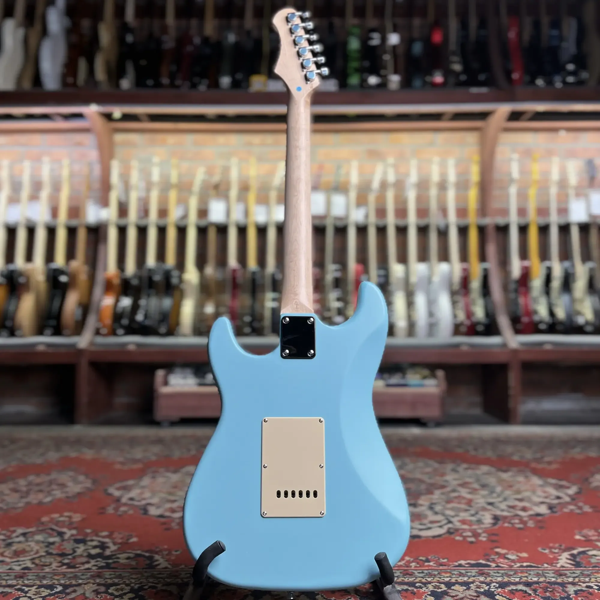 Изображение №6