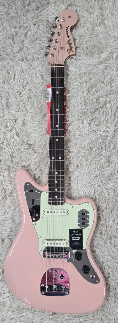 Электрогитара Fender Vintera III Mid '60s Jaguar Shell Pink с чехлом